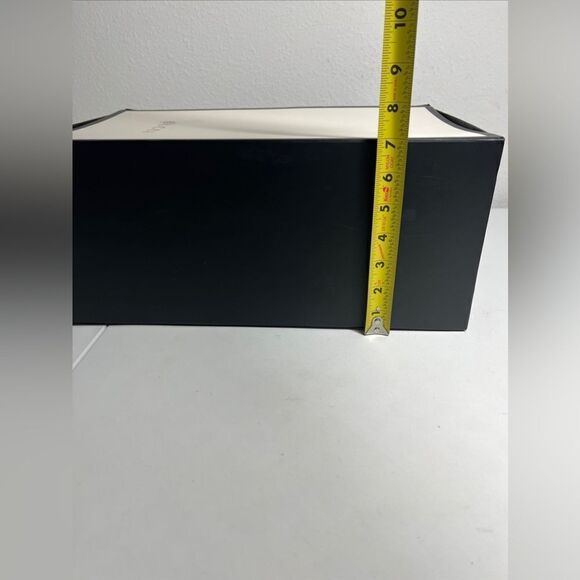 GUCCI LARGE WHITE  BLACK EMPTY BOX W/ 2 DUST SHOE BAGS SATIN IVORY TISSUE - Picture 5 of 8